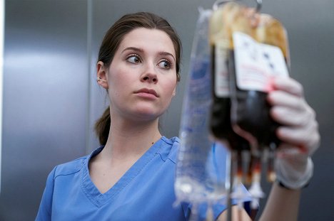Natasha Calis - Nurses - Achilles Heel - De la película