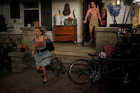 Amy Sedaris, Garret Dillahunt, Martha Plimpton - Raising Hope - What Up, Cuz? - Do filme