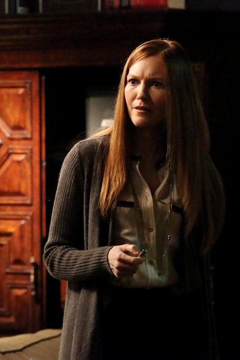 Darby Stanchfield - Scandal - Le Droit Chemin - Film