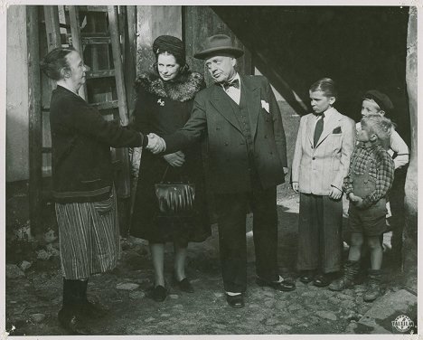 Lillie Wästfeldt, Stina Ståhle, Bertil Brusewitz, Göran Dahlén - Rännstensungar - Filmfotos