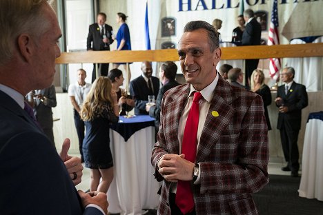 Hank Azaria - Brockmire - The Hall - Z filmu