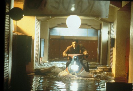 Christian Slater - Hard Rain - Photos