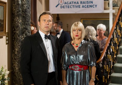 Jason Merrells, Ashley Jensen - Agatha Raisin - Love from Hell - Photos