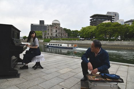 Tomu Mutō, Shiro Sano - Okásan no hibaku piano - Filmfotos