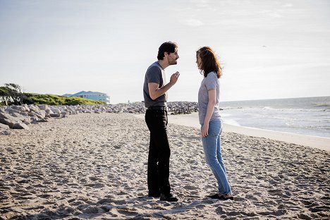 Juan Diego Botto, Michelle Dockery - A visszaeső - For You I'd Go with Strawberry - Filmfotók