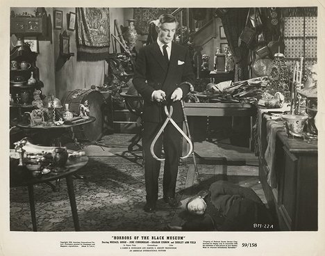 Michael Gough, Beatrice Varley - Horrors of the Black Museum - Lobby Cards