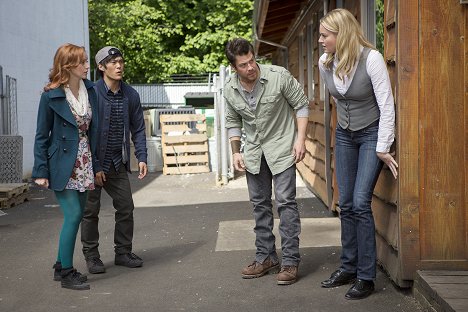 Lindy Booth, John Harlan Kim, Christian Kane, Rebecca Romijn - The Librarians - And the Fables of Doom - Van film