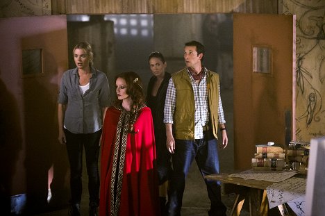 Rebecca Romijn, Lindy Booth, Lesley-Ann Brandt, Noah Wyle - The Librarians - And the Loom of Fate - Photos