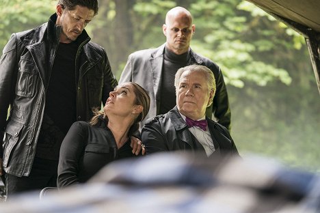 Rebecca Romijn, John Larroquette - The Librarians - And the Graves of Time - Photos