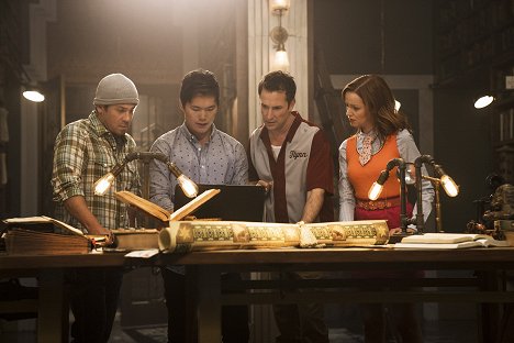 Christian Kane, John Harlan Kim, Noah Wyle, Lindy Booth - The Librarians - And the Graves of Time - Photos