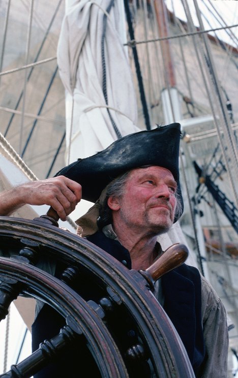 Charlton Heston - Treasure Island - Photos