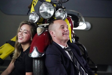 Chloe Bennet, Clark Gregg - Agenti S.H.I.E.L.D. - Jak jsem vždycky byl - Z natáčení