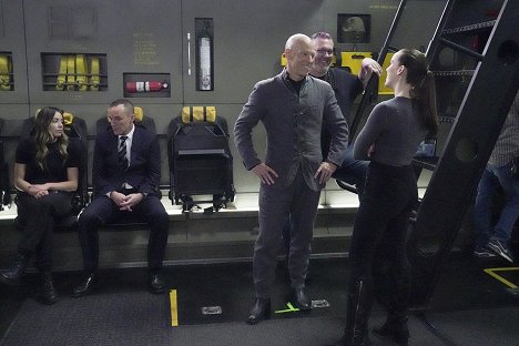 Chloe Bennet, Clark Gregg - Agents of S.H.I.E.L.D. - As I Have Always Been - Making of