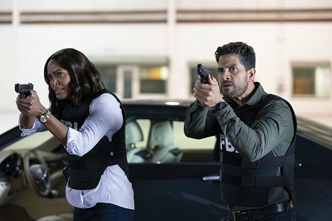 Aisha Tyler, Adam Rodriguez - Mentes criminales - And in the End - De la película