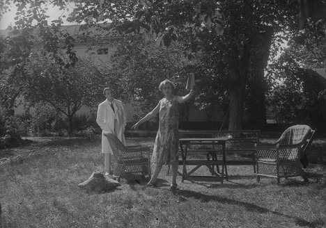 Gunnar Tolnæs, Margita Alfvén - Hennes lilla majestät - Filmfotók