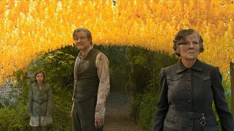 Dixie Egerickx, Colin Firth, Julie Walters - Der geheime Garten - Filmfotos