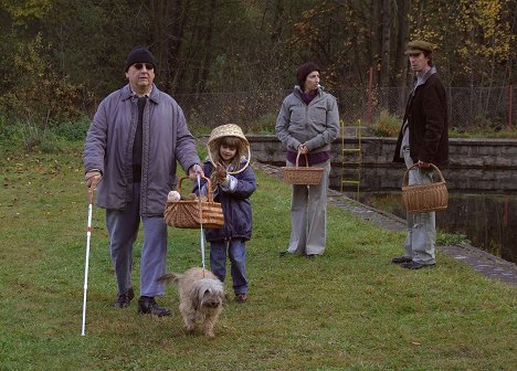 Miroslav Donutil, Simona Babčáková, Václav Chalupa - 3 plus 1 s Miroslavem Donutilem - Houbařský pes - Filmfotos