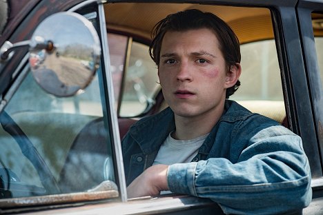 Tom Holland - The Devil All the Time - Photos