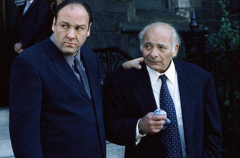 James Gandolfini, Burt Young - Die Sopranos - Vom Tod gezeichnet - Filmfotos