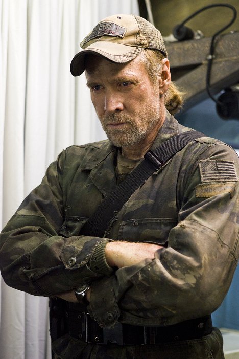 Will Patton - Falling Skies - Shall We Gather at the River - Z filmu