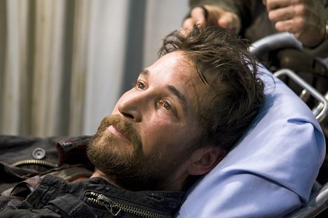 Noah Wyle - Falling Skies - Shall We Gather at the River - Photos