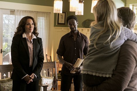 Jennifer Beals, Edi Gathegi - Proof - Pilot - Photos