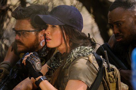 Greg Kriek, Megan Fox - Rogue Hunter - Filmfotos