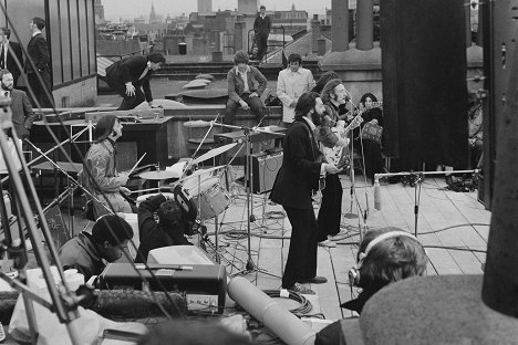 Billy Preston, Ringo Starr, Paul McCartney, John Lennon, Yoko Ono - The Beatles: Rooftop Concert - Photos