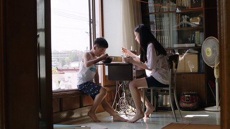Seung-joon Park, Jung-woon Choi - Moving On - Kuvat elokuvasta