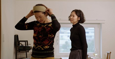 Seon-mi Song, Min-hee Kim - Domangchin yeoja - Van film