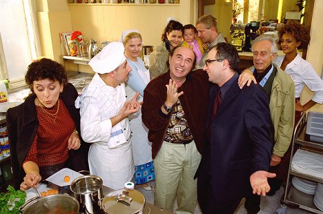 Marcela Musso, Christoph Fälbl, Ulrike Beimpold, Tonia Maria Zindel, Alberto Fortuzzi, Roman Friedl, Michael Niavarani, Roger Burckhardt, Dennenesch Zoudé - Dolce Vita & Co - Die Mischpoche - Filmfotos