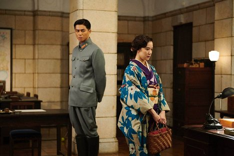 Masahiro Higashide, Yū Aoi - La mujer del espía - De la película