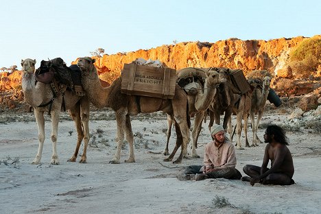 Ahmed Malek, Baykali Ganambarr - The Furnace - Van film