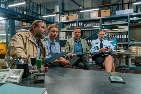 Peter Gantzler, Mathias Käki Jørgensen, André Babikian, Lotte Andersen - Severské vraždy - Série 1 - Z filmu