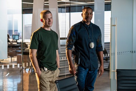 Zach Gilford, Duane Martin - L.A.'s Finest - Maverick - Photos