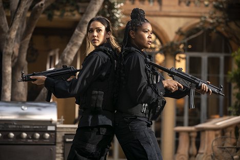 Jessica Alba, Gabrielle Union - Policajtky z L.A. - For Life - Z filmu