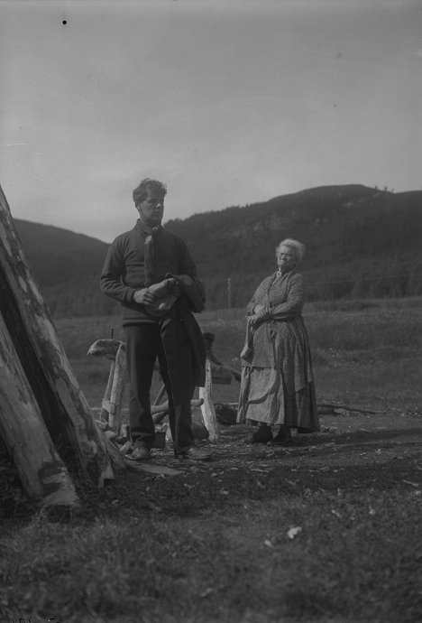 Bengt Djurberg, Maria Röhr - The Strongest - Photos