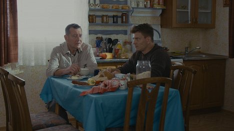 Szabolcs Bede Fazekas, Norbert Mohácsi - Drága örökösök - Köszönettel: Dia - Kuvat elokuvasta