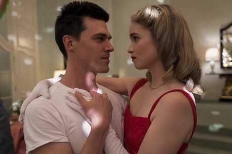 Finn Wittrock, Alice Englert - Ratched - The Dance - Photos