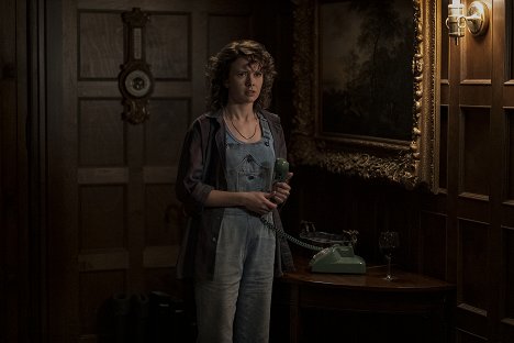 Amelia Eve - A Hill-ház szelleme - A Bly-udvarház szelleme - Filmfotók