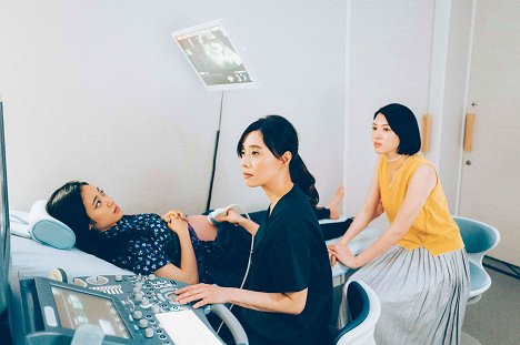 Junko Abe, Nene Ōtsuka, Ayaka Miyoshi - Daughters - Do filme