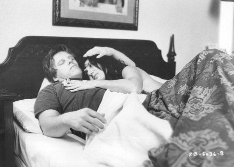 Gary Busey, Roxanne Aalam - Der Werwolf von Tarker Mills - Filmfotos
