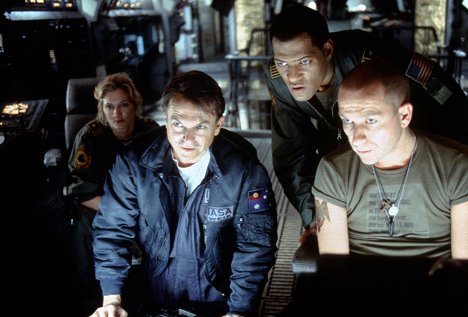 Joely Richardson, Sam Neill, Laurence Fishburne - Event Horizon - Am Rande des Universums - Filmfotos