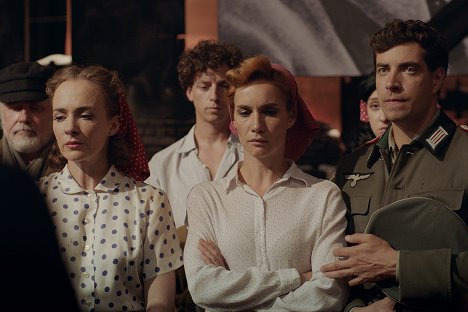 Elizaveta Maximová, Jan Cina, Hana Vagnerová, Ivan Lupták - Herec - Epizoda 2 - Kuvat elokuvasta