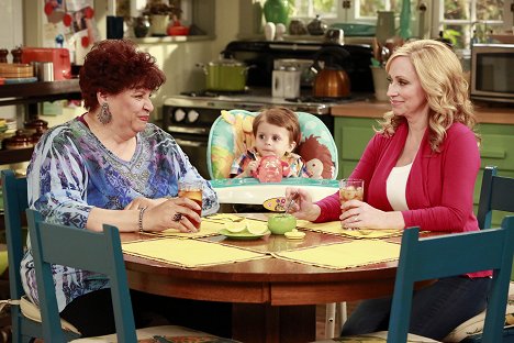 Patricia Belcher, Leigh-Allyn Baker - Good Luck Charlie - Rat-a-Teddy - Photos