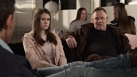 Emma Nopanen, Timo Jurkka - Paluu Tuulirantaan - Patakuningas - De la película