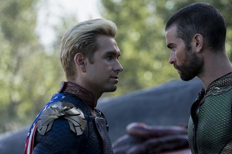 Antony Starr, Chace Crawford - The Boys - Over the Hill with the Swords of a Thousand Men - Kuvat elokuvasta