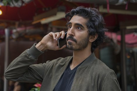 Dev Patel - Moderní láska - Když je Amor zvídavá novinářka - Z filmu