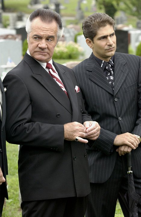 Tony Sirico, Michael Imperioli - The Sopranos - Unidentified Black Males - Photos