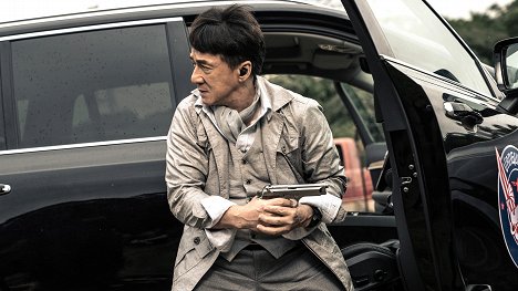 Jackie Chan Galerie Z Filmu Csfd Cz [ 263 x 468 Pixel ]